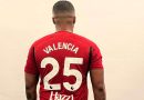 Antonio Valencia vistió nuevamente la camiseta del Manchester United
